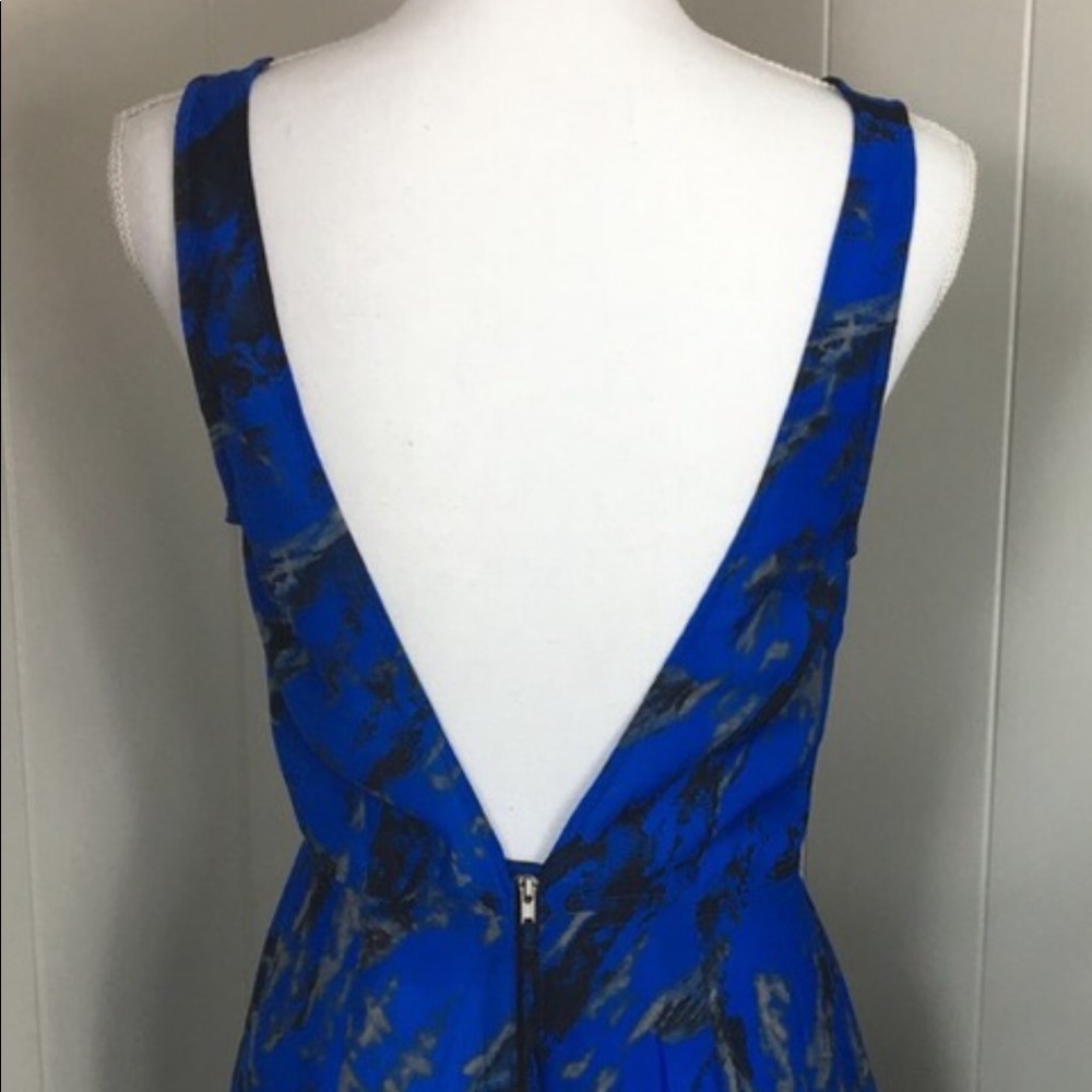 Blue dress - Picture 3 of 5